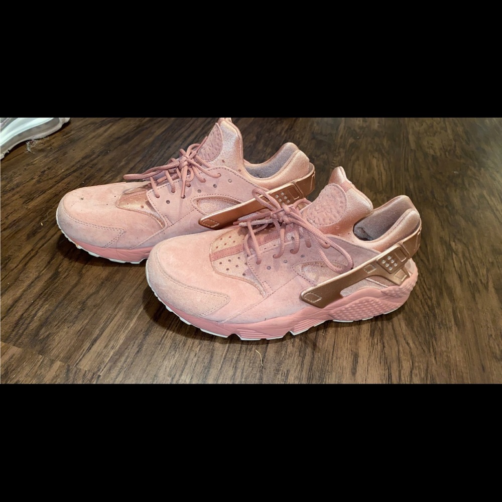 Rose gold huaraches